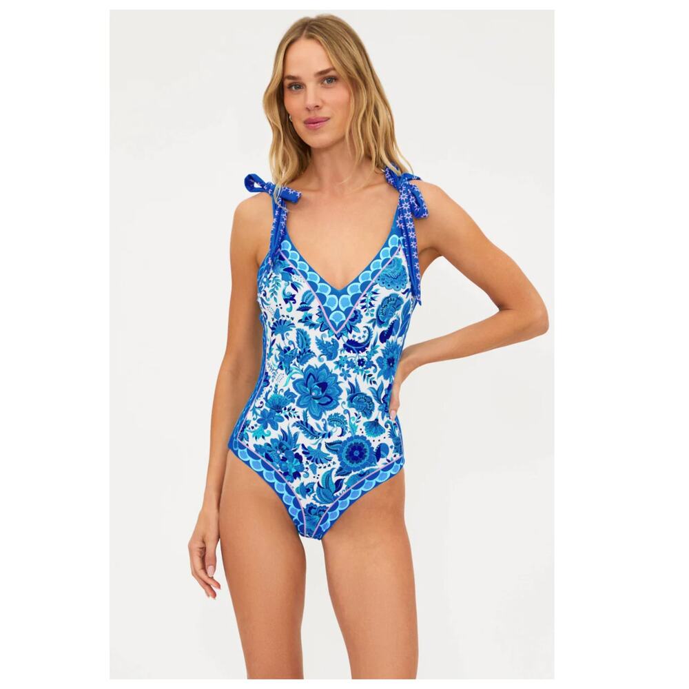 Beach Riot Akira One Piece Swimsuit Size Medium